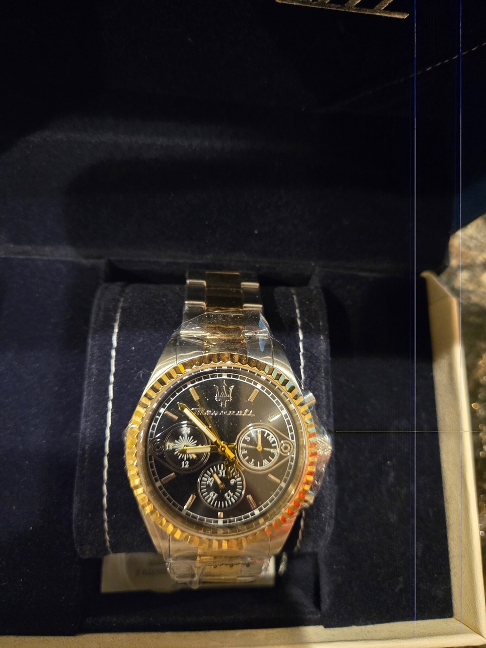 New Men’s Two-Tone Gold and Silver Men’s Chronograph Watch